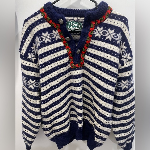 Vintage Roots Winter/Christmas sweater - Picture 4 of 7